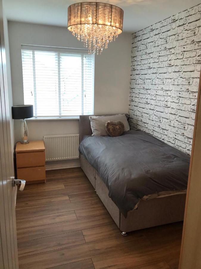 Double Room With En-Suite. Central For North West Rainhill Exterior foto